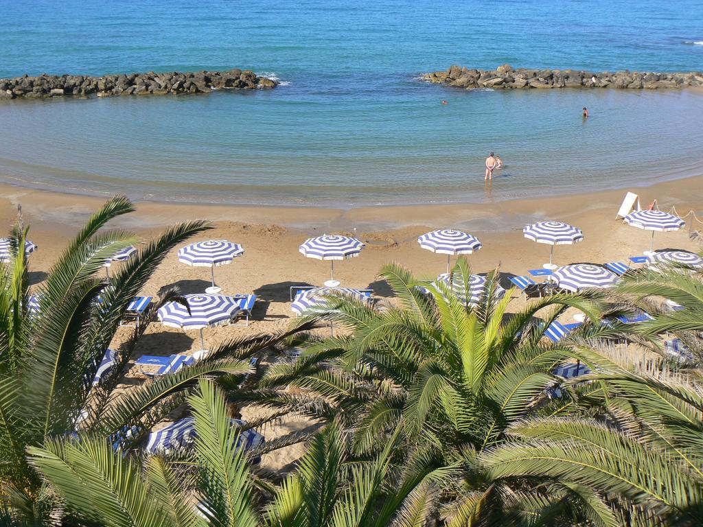 סקוליטי Hotel Sul Mare Al Gabbiano מראה חיצוני תמונה
