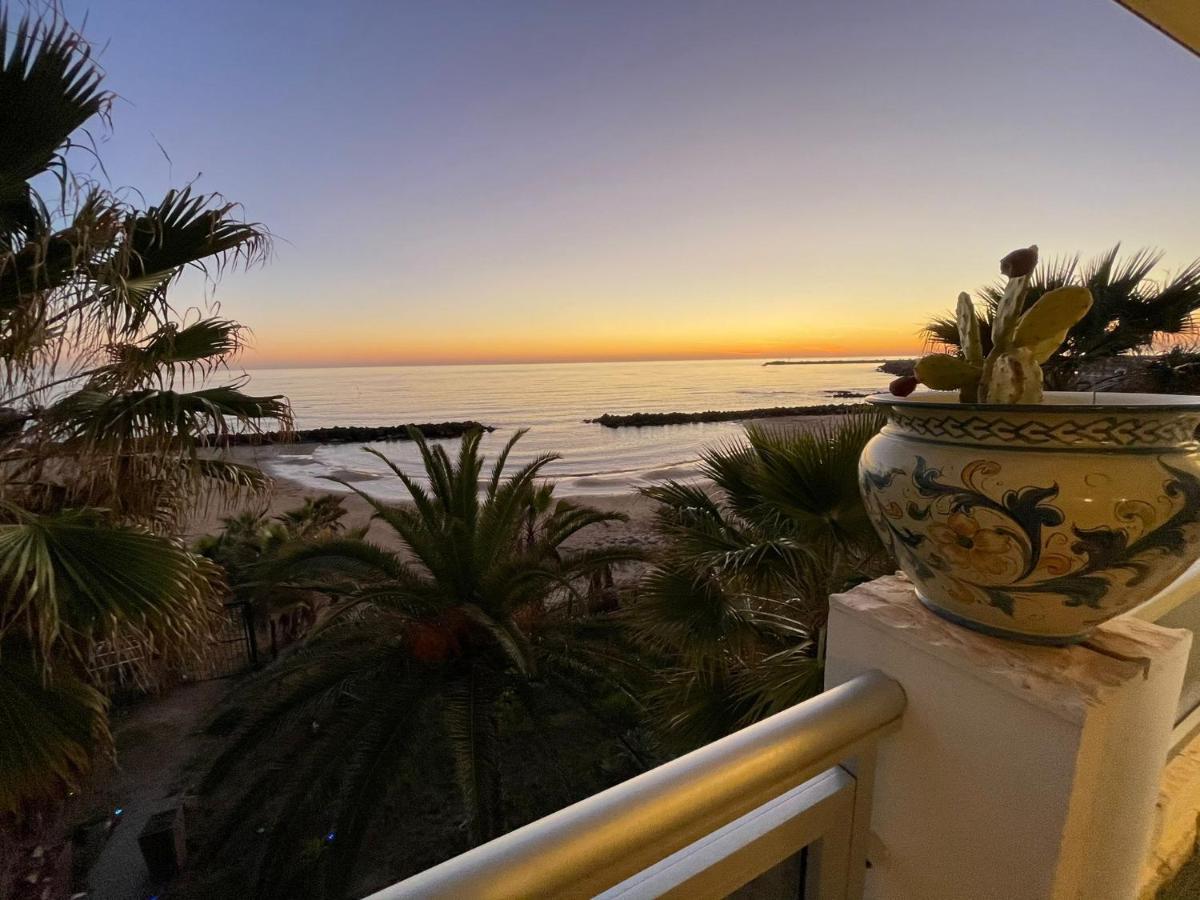 סקוליטי Hotel Sul Mare Al Gabbiano מראה חיצוני תמונה