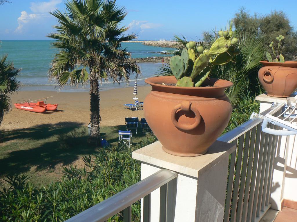 סקוליטי Hotel Sul Mare Al Gabbiano מראה חיצוני תמונה