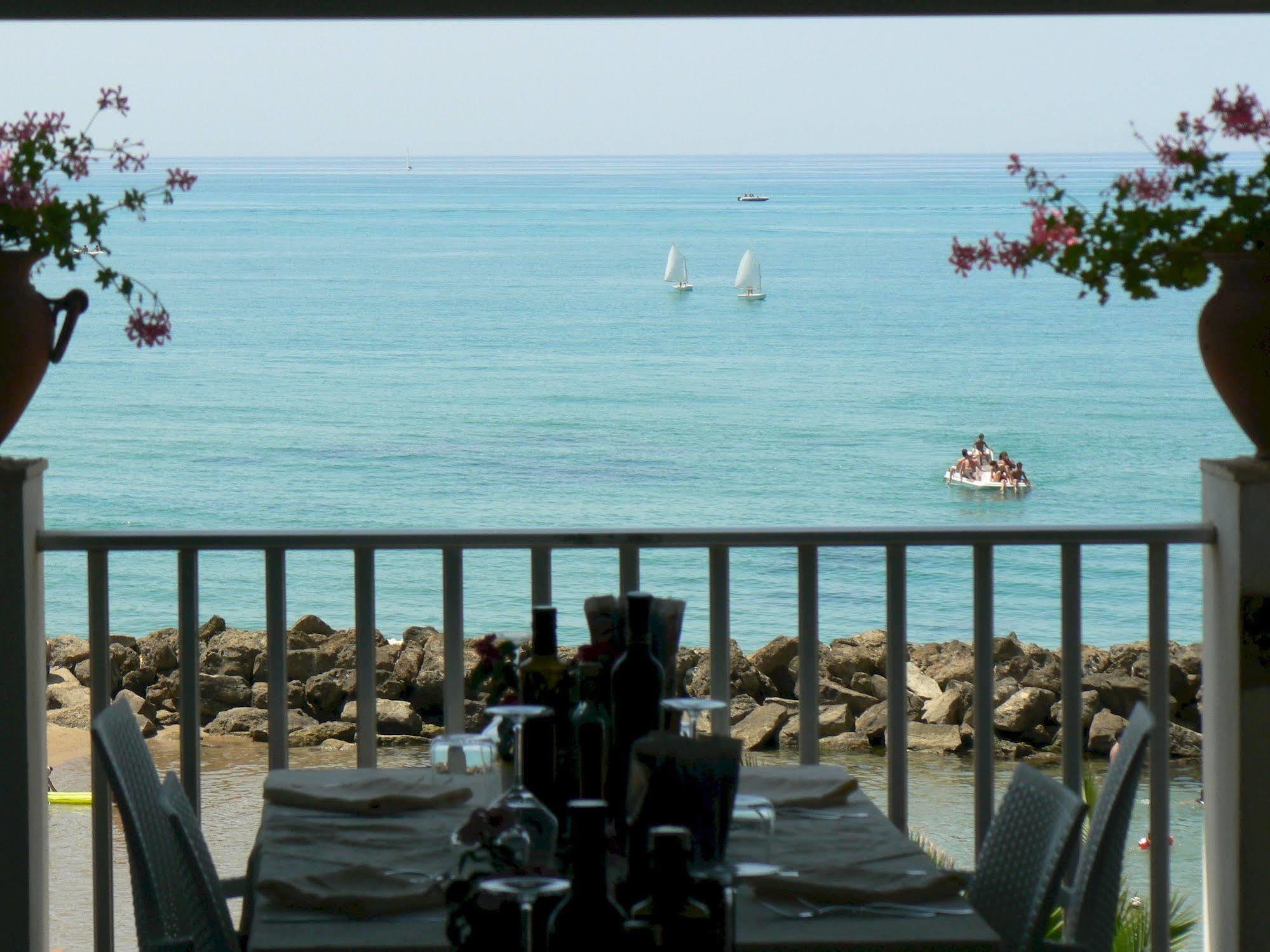 סקוליטי Hotel Sul Mare Al Gabbiano מראה חיצוני תמונה